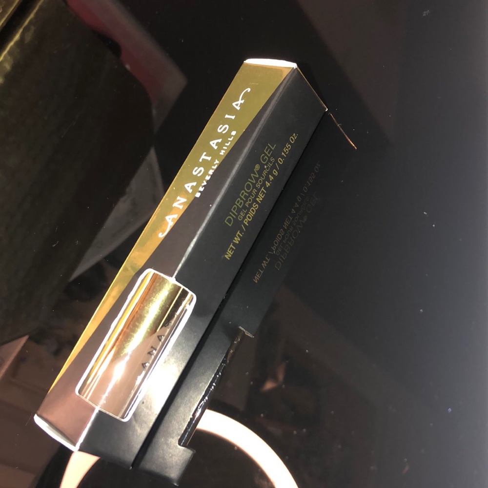*SOLD* Anastasia Dipbrow Gel